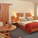 Simon Hotel