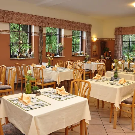 Simon Hotel