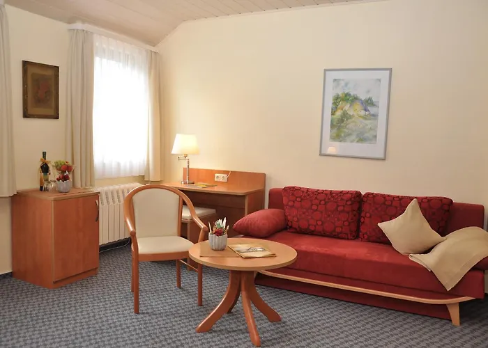 Simon Otel Oberschonau